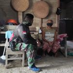 Di Ngrambah, Satgas TMMD Bojonegoro Gencar Jalin Kedekatan Dengan Warga