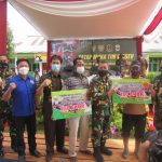 Tim Wasev TMMD Ke-110 Serahkan 500 Ekor Ayam kepada Dua Kelompok Tani Sungai Terap