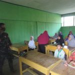 Satgas TMMD Kodim 0415/BTH Beri Hadiah Anak-anak Madrasah yang Hapal Pancasila