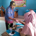 Sebanyak 30 Warga Tiyuh Bangun Jaya Terima BLT-DD Tahun 2021