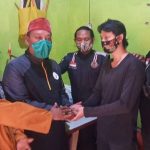 Bang Bahar Serahkan Bantuan Kemanusiaan Kepada Keluarga Pasien Muhamad Husen