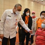 Zaki Terus Pantau Pelaksanaan Vaksinasi Lansia di Kabupaten Tangerang