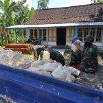 Satgas TMMD Kodim Bojonegoro Percepat Pembereman Jalan Desa Ngrancang