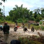 Sinergi, Masyarakat Dan Satgas TMMD Bojonegoro Perbaiki Jalan Desa Jatimulyo