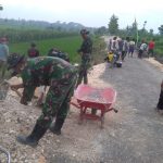 Kemanunggalan, Satgas TMMD Bojonegoro Dan Warga Kerja Bakti Perbaiki Jalan
