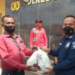 Kapolres Batu Bara Bagikan Bingkisan Ke Wartawan
