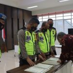 Polres Gresik Gelar Pakta Integritas Panitia dan Peserta Seleksi Polri