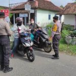 Menekan Penyebaran Covid-19 di Desa Polisi Gelar Operasi Yustisi dan Pembagian Masker Gratis