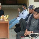 Warga Pamarayan Mengeluhkan Pelayanan UPT Dukcapil Tak Disiplin Dengan Waktu