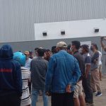 Tebar Bau Menyengat, Warga Leuwilimus Demo Minta PT XWI Ditutup