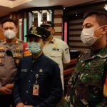 Petugas Gabungan Kecamatan Sawah Besar Gelar Sidak Prokes di Sejumlah Tempat Usaha