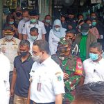 Jelang Hari Raya, Gubernur Anies Baswedan Kunjungi Pasar Cengkareng
