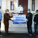Gubernur Banten Serahkan Bantuan Kaki Palsu Untuk Penyandang Disabilitas Dari PT AP II