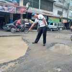 Ketua FKPPI Simalungun Minta Pemkab Segera Perbaiki Jalan Yang Rusak Parah