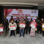 HUT Bhayangkara ke-75 Polres Tulungagung Berikan SIM Gratis Pada Penyandang Disabilitas dan Yang Lahir Pada 1 Juli