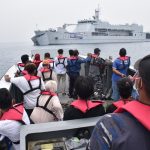 Minati Vaksinasi di Kapal Perang TNI AL Picu Warga Kepulauan Seribu Ramai Ramai Ikut Vaksinasi