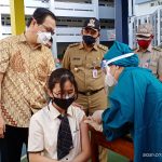 Walkot Jakbar Pantau Pelaksanaan Vaksinasi Anak Usia 12 Tahun di Sekolah Citra Kasih