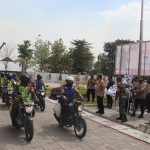 Ratusan Babhinkamtibmas dan Babinsa Distribusikan Bantuan Sosial PPKM Darurat di Gresik