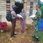 Polres Lhokseumawe Serahkan Bansos Kepada Warga Yang Terdampak Covid-19