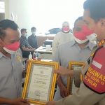 Capai Target Maksimal Pelaksanaan Vaksin Merdeka,Tiga RW di Kalideres Diberi Penghargaan