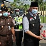 10 Ton Beras dan Ratusan Dus Mie Instan Disalurkan Untuk Masyarakat OKU Selatn Terdampak Pandemi COVID-19