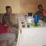 Malam Hari Satgas Jalin Komsos dengan Ketua RT di Lokasi TMMD