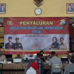 BTPKLW Dibagikan, Ratusan Pedagang di Gresik Sumringah