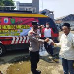 Imbau Prokes, Sat Binmas Polres Lebak Bagikan 500 Pcs Masker Kepada Warga