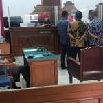Sidang Praperadilan AYH: Tim Kuasa Hukum Serahkan Bukti Surat