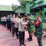 HUT TNI 76 Kapolsek Kalideres Bersama Puluhan Personel Serbu Makoramil 06/KD