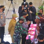 Panglima TNI dan Kapolri Tinjau Vaksinasi di Aceh