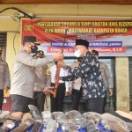 Temunggung Serahkan Puluhan Kecepek Kepada Kapolda Jambi di Mapolres Bungo