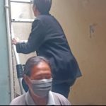 Suharni Warga Semanan Bingung, Rumahnya Dikepung Tembok Tak Ada Akses Jalan Keluar Masuk