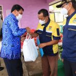 Korpri Bantu 128 Petugas Penggali Makam Covid-19 TPU Buniayu