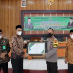 Kapolres Bungo Dapat Penghargaan Dari Kakanwil Kemenag Jambi