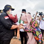 Momen Hari Ibu, Menteri LHK Appresiasi Petani Perempuan di Pelalawan