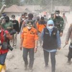 Gubernur Jatim Minta Pengungsi Bencana Semeru Divaksinasi