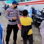 Wajib Scan Barcode PeduliLindungi, Petugas Gabungan Pantau Calon Penumpang di Pelabuhan Kaliadem