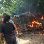 Disinyalir Jadi Sarang Narkoba ,Delapan Pondok Liar Desa Mansao Dibakar Warga