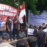 Tuntut Hak Normatif, Ratusan Buruh Demo PT. Pelita Cengkareng Paper