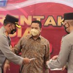 Wairwasum Polri Bersama Waka Polda Metro Jaya tinjau Vaksinasi di 2 Lokasi di Tangerang