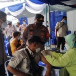 FIF Gandeng Polsek Karawaci Vaksinasi 500 Pegawai & Warga