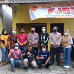 Jalin Silahturahmi Kapolsek Cikeusal Kunjungi Kantor Sekretariat FJBR