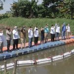Sinergi Banksasuci Dan MBI Peringati Hari Air Lepas WasteTrap di Kali Ledug
