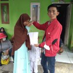 Ramadhan Penuh Berkah, Anggota DPRD Kota Tangerang Salurkan Al -Qur’an dan Mukenah