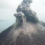 Status Anak Gunung Krakatau Siaga,  Masyarakat Waspada