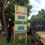 Arus Mudik Ramai, Unit Kamsel pasang Himbauan dan Tongkat Pemantul Cahaya
