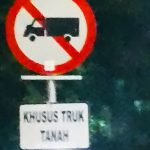 Warga Batuceper Sebut Rambu Lalulintas Hanya Hiasan, Truck Tanah Tetap Melintas di Jalan Juanda