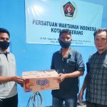 Jelang Idul Firi, Alfamart Balaraja Berikan Bingkisan ke PWI Kota Tangerang