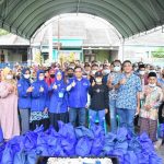Imbas Kenaikan Harga, Kang Hero Bagikan Paket Sembako Ke Masyarakat